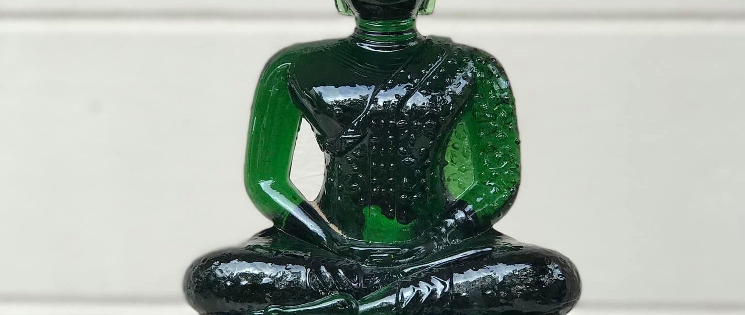 พระแก้วมรกต สำนัก￼พุทธศรีประทีป￼ สีเขียวมรกต สวยเดิมๆ บ